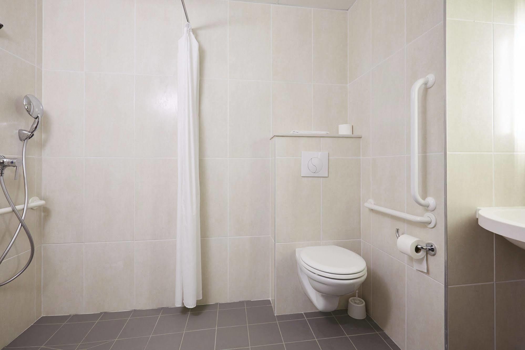 B&B HOTEL Béziers Extérieur photo